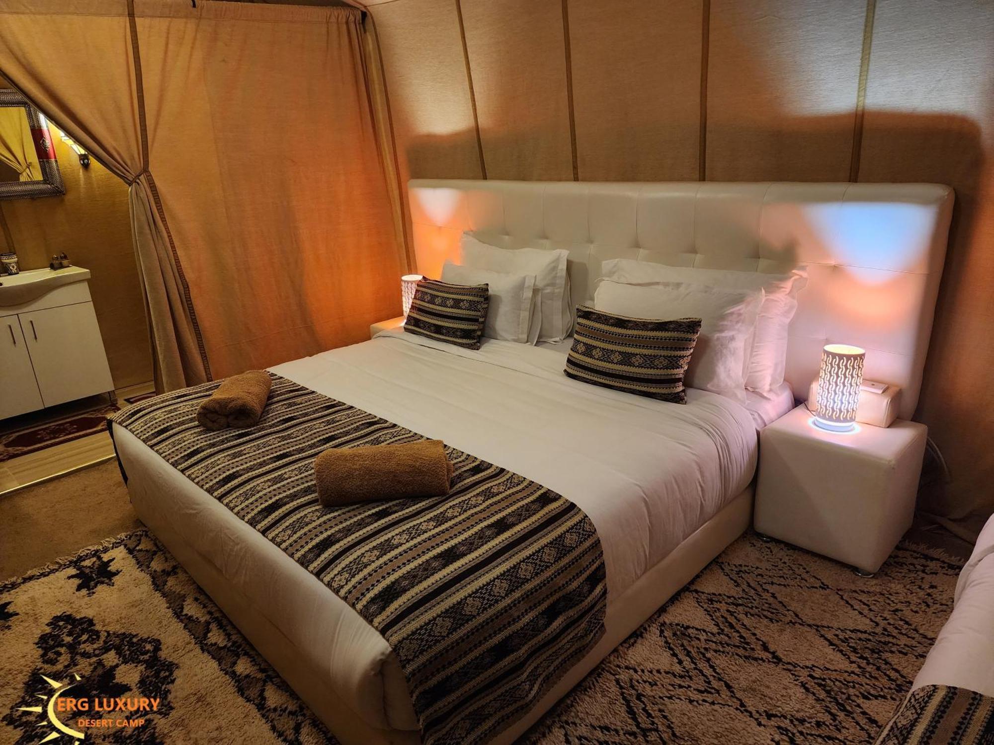 Hotel Dounia Luxury Camp à Merzouga Extérieur photo