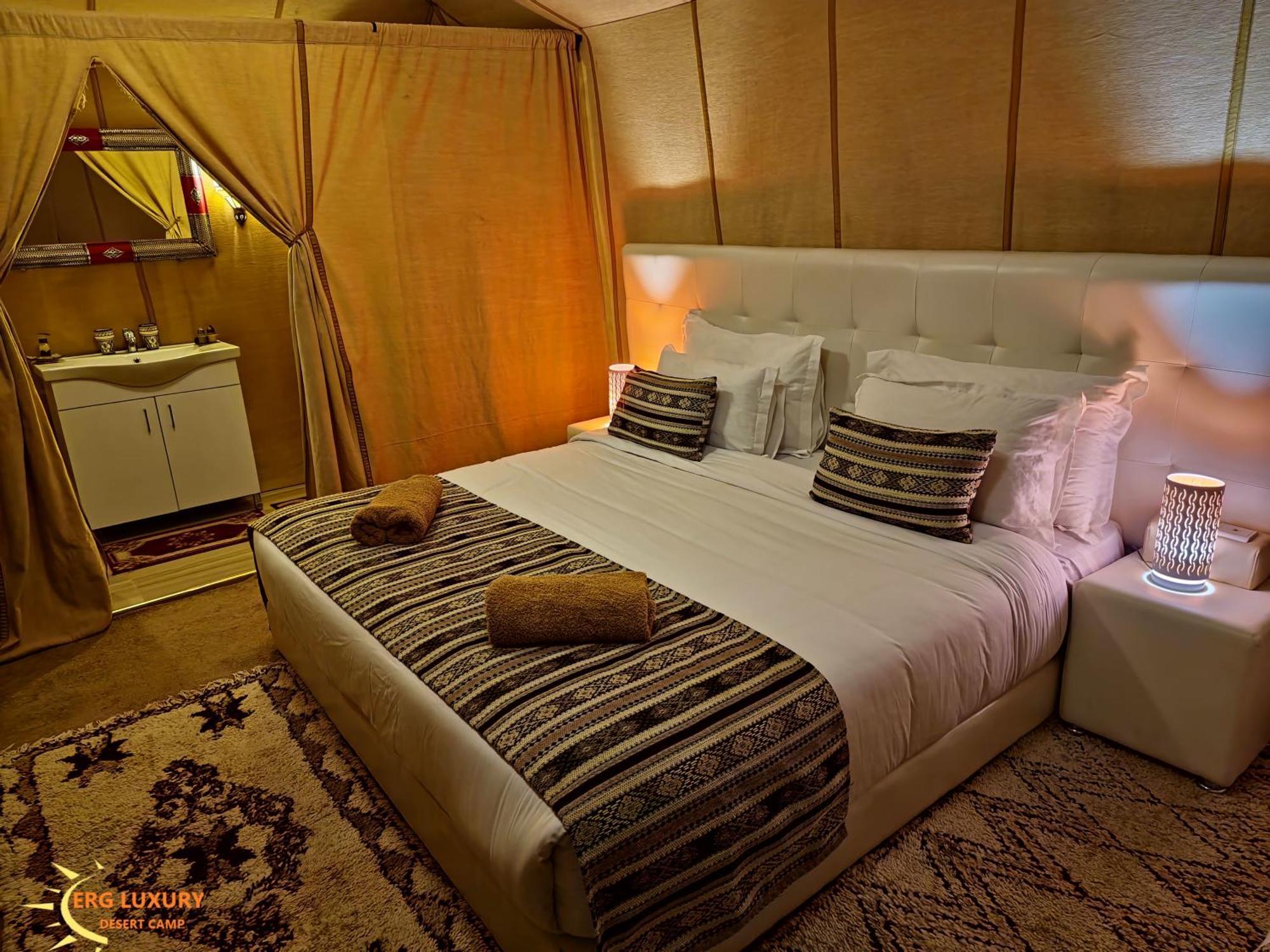 Hotel Dounia Luxury Camp à Merzouga Extérieur photo