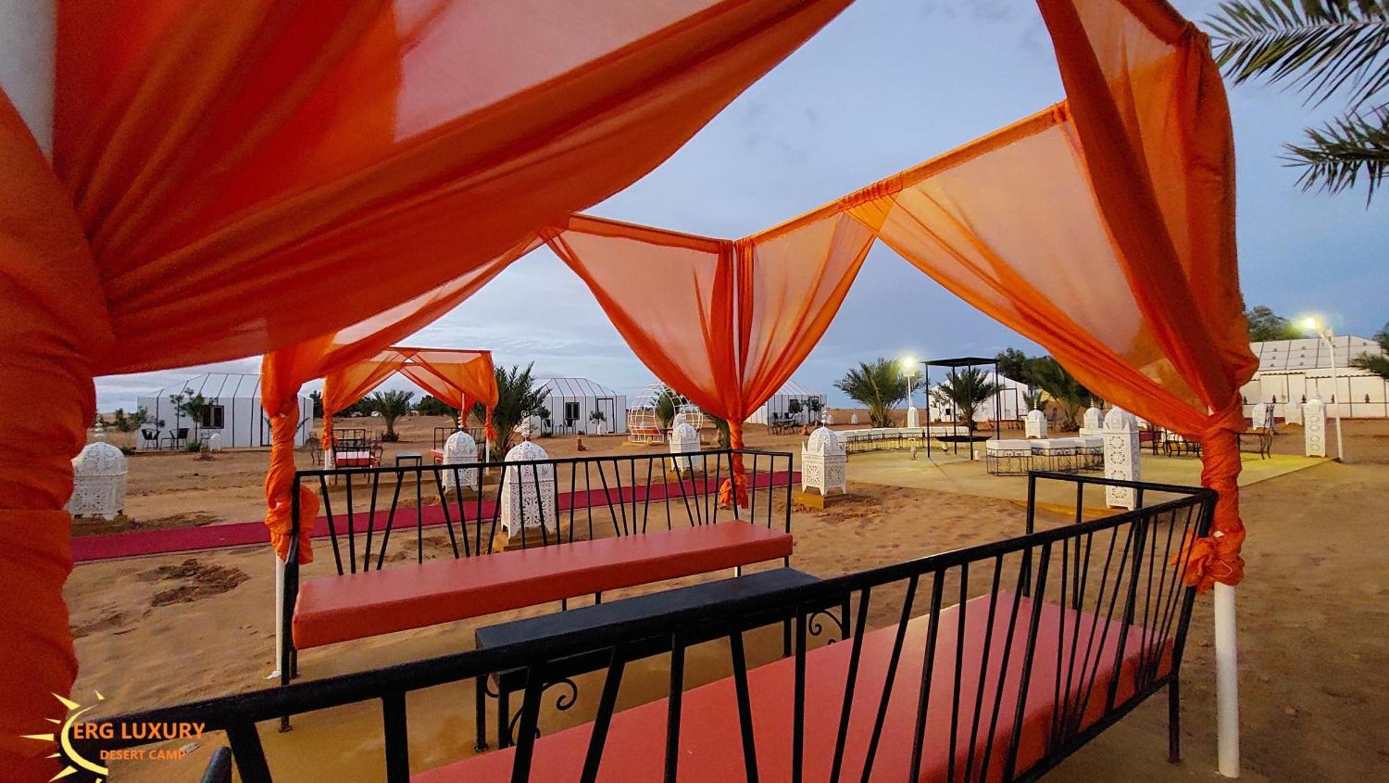 Hotel Dounia Luxury Camp à Merzouga Extérieur photo