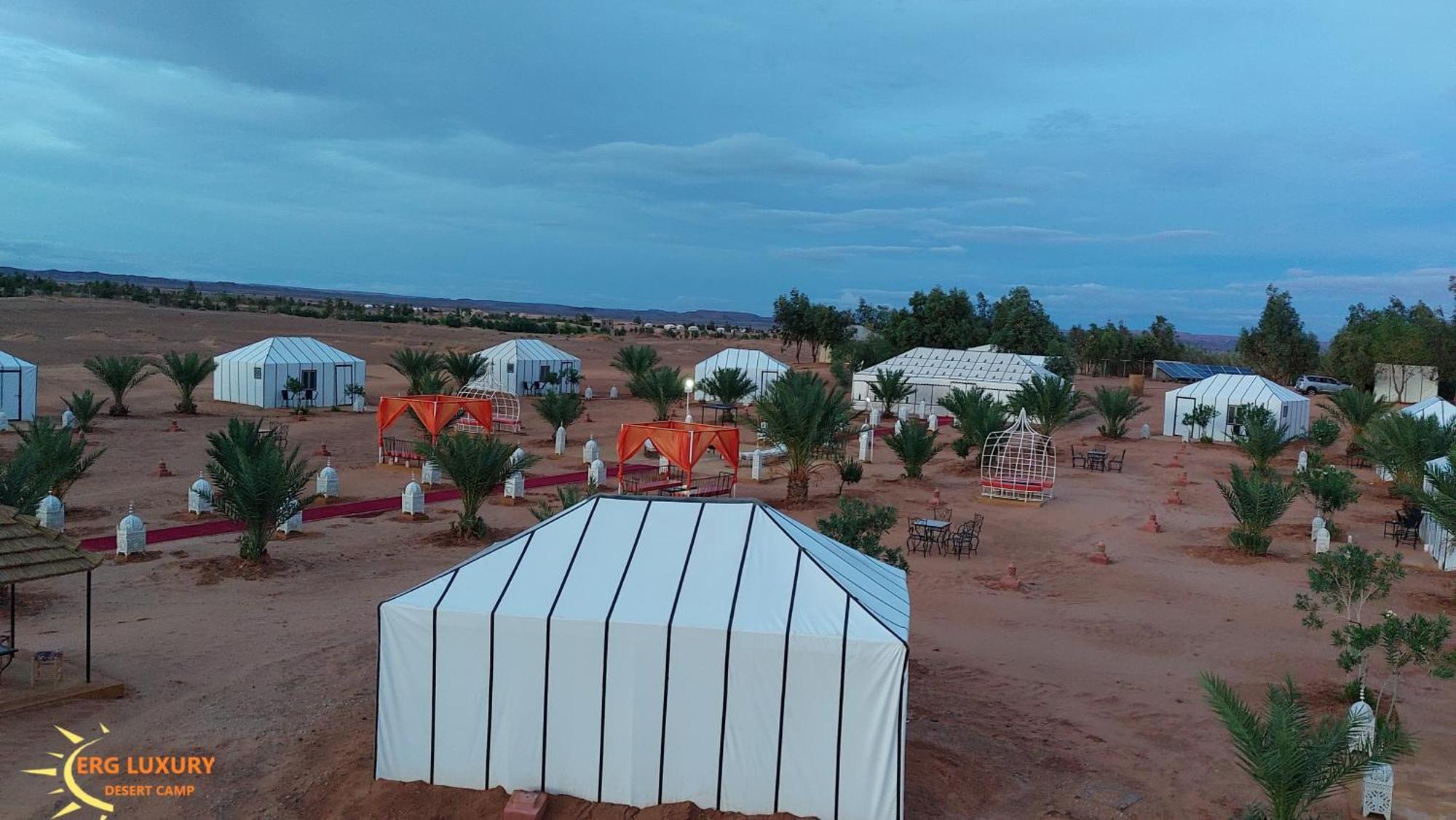 Hotel Dounia Luxury Camp à Merzouga Extérieur photo