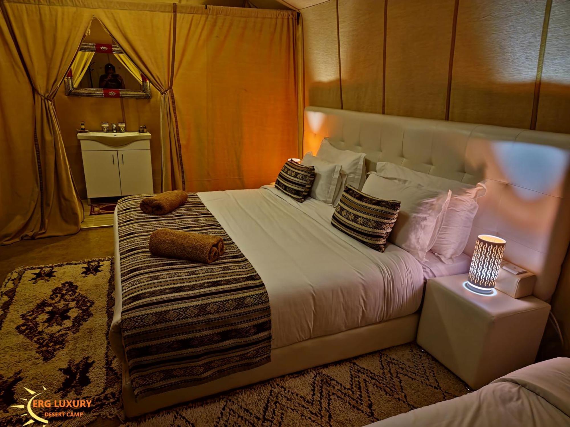 Hotel Dounia Luxury Camp à Merzouga Extérieur photo