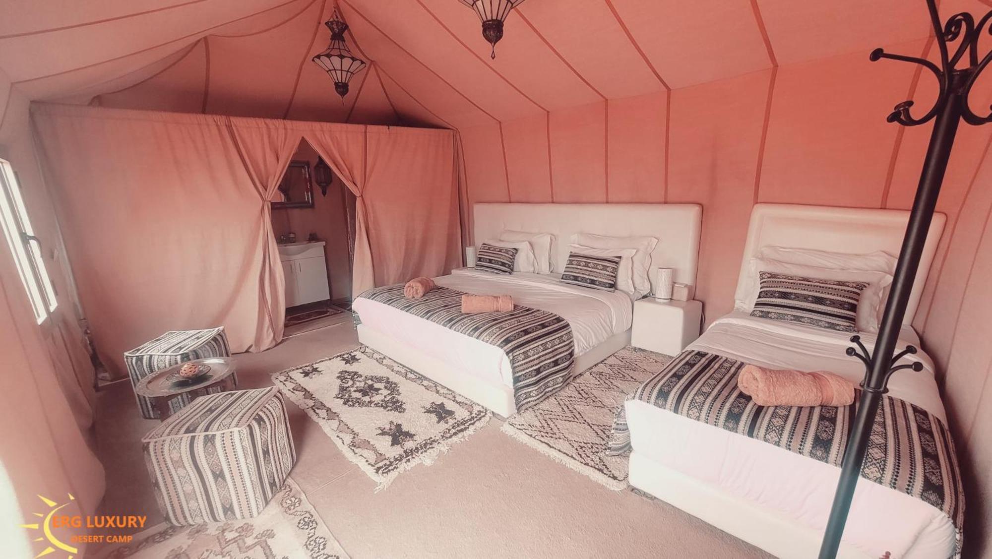 Hotel Dounia Luxury Camp à Merzouga Extérieur photo