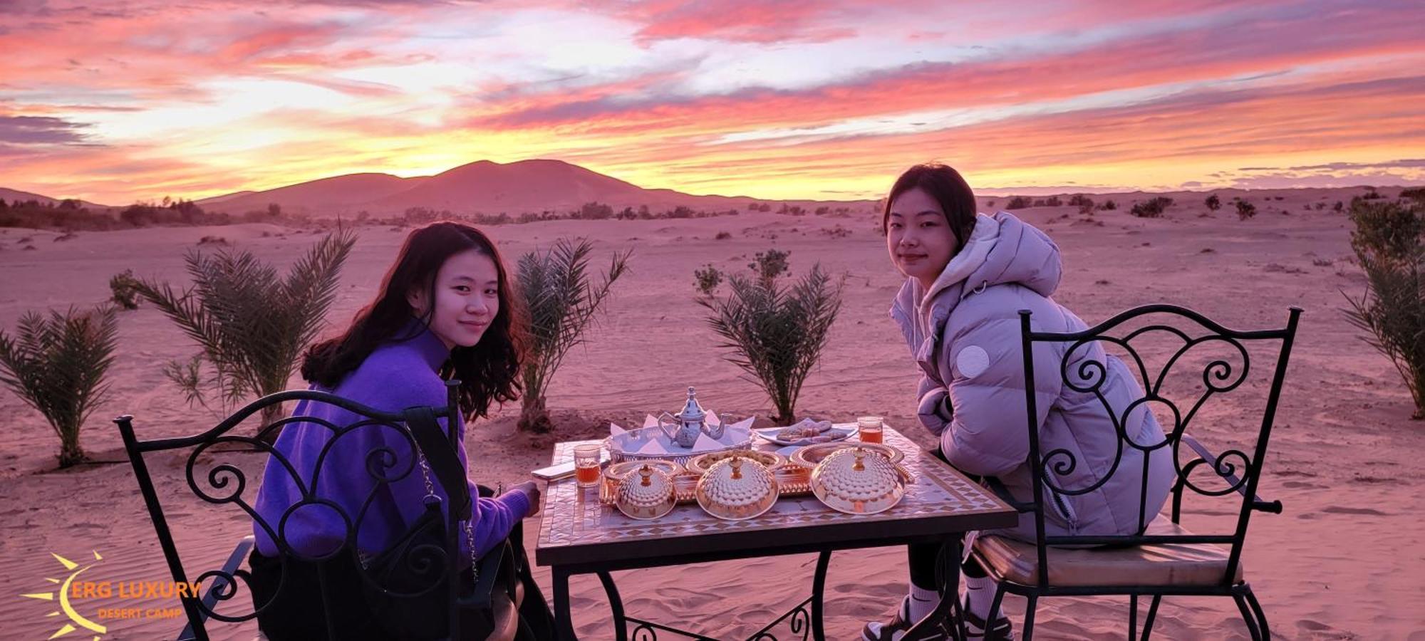 Hotel Dounia Luxury Camp à Merzouga Extérieur photo