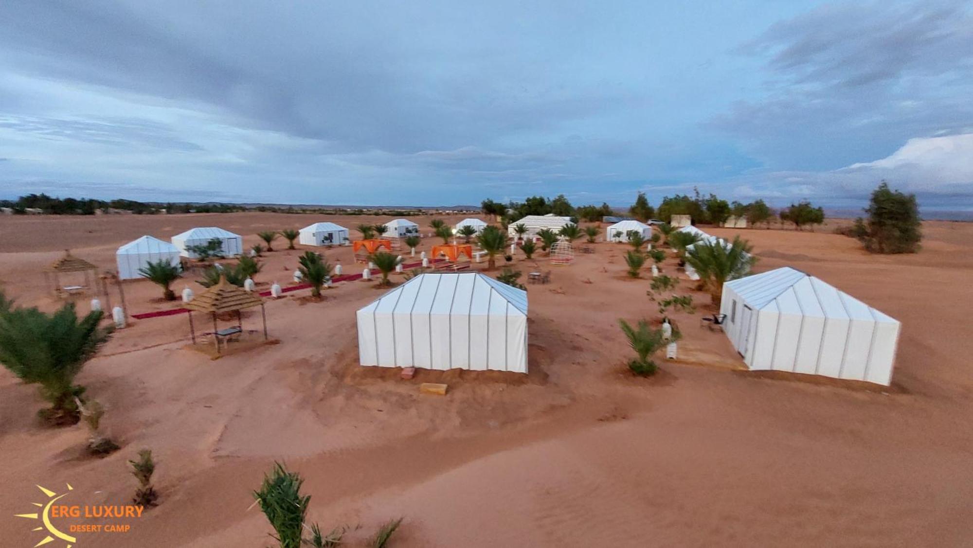 Hotel Dounia Luxury Camp à Merzouga Extérieur photo