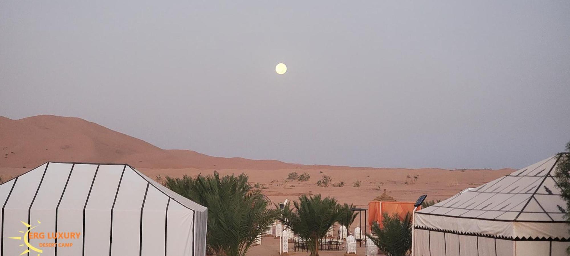 Hotel Dounia Luxury Camp à Merzouga Extérieur photo